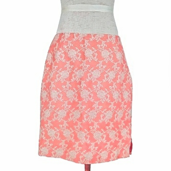 Valerie Stevens Dresses & Skirts - Valerie Stevens Jacquard silk coral pencil skirt